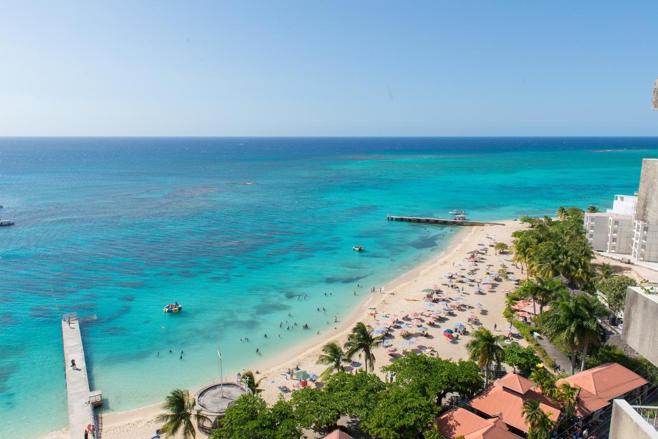 Deluxe Montego Bay Club Studio & Suites 外观 照片