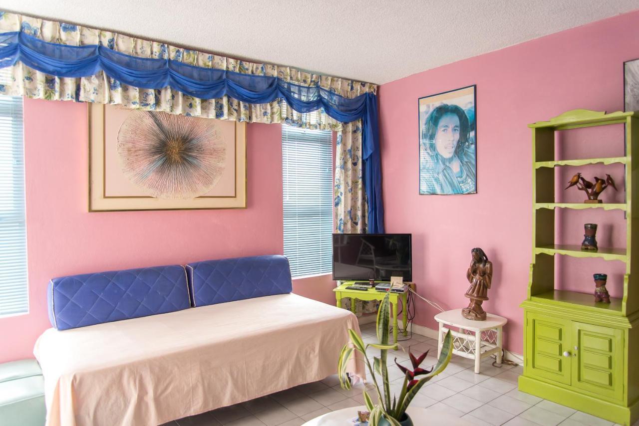 Deluxe Montego Bay Club Studio & Suites 外观 照片