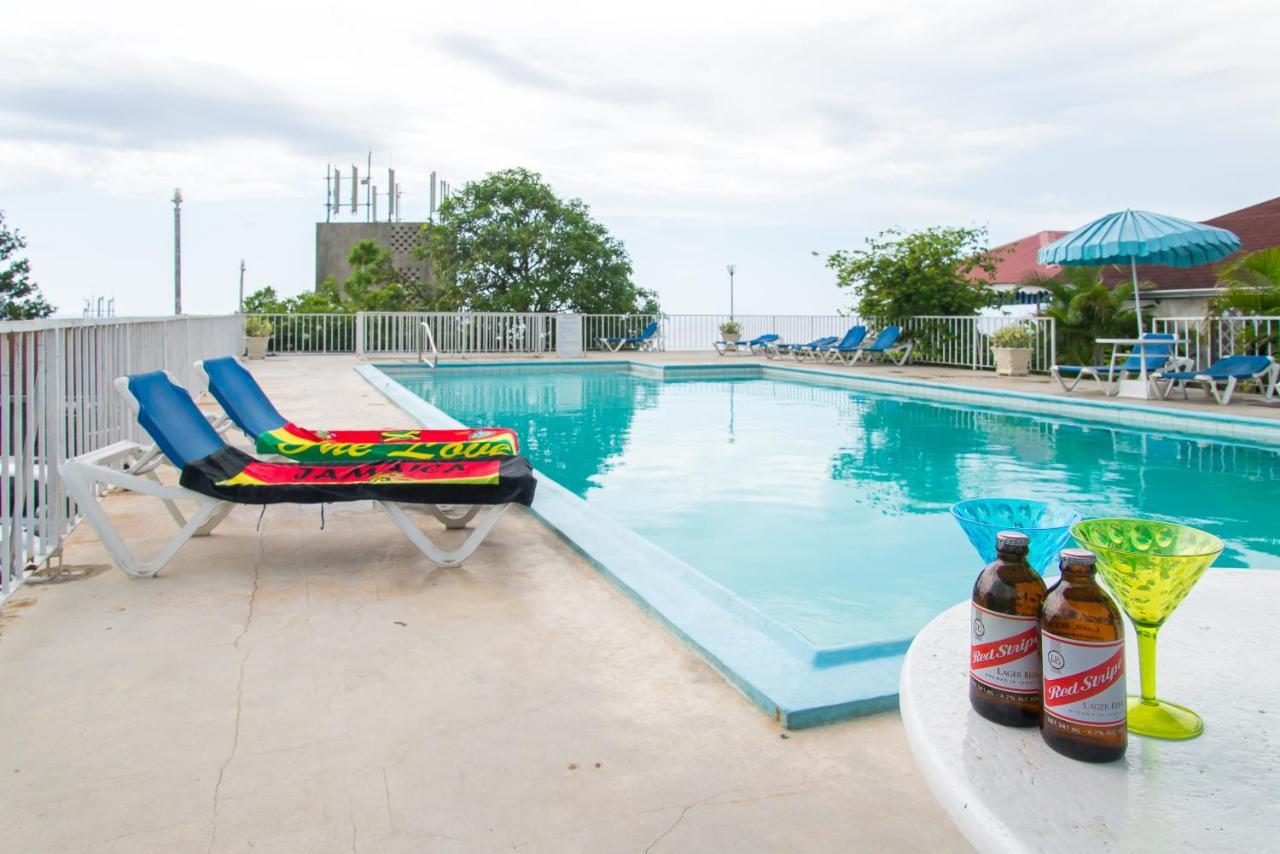 Deluxe Montego Bay Club Studio & Suites 外观 照片