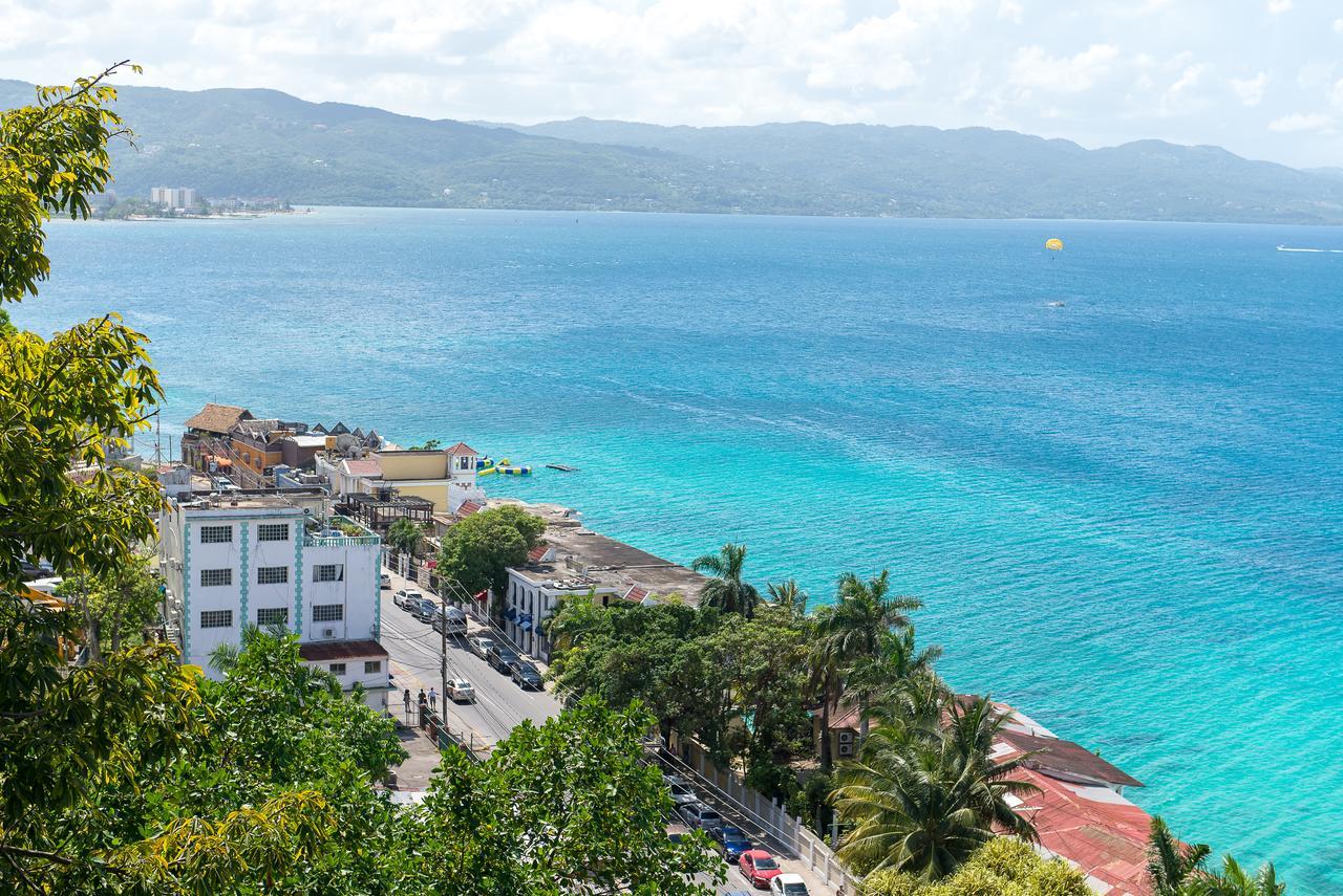 Deluxe Montego Bay Club Studio & Suites 外观 照片